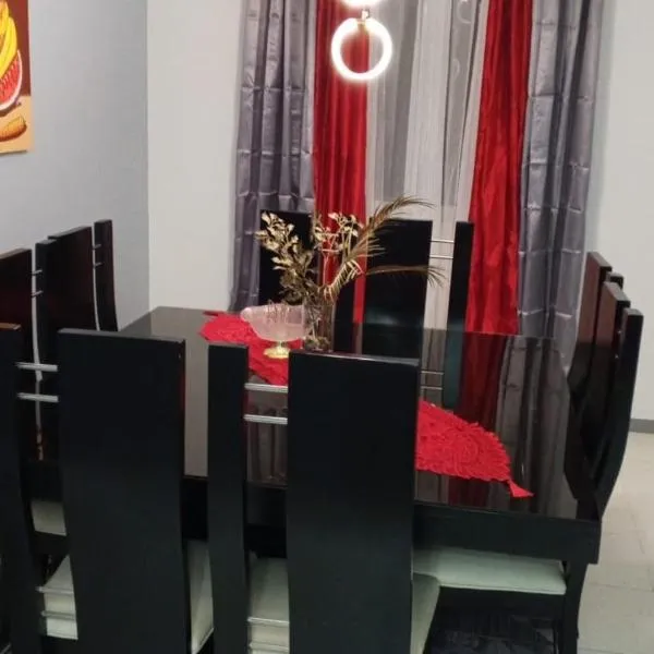 Hermoso apartamento，位于圣多明各的酒店