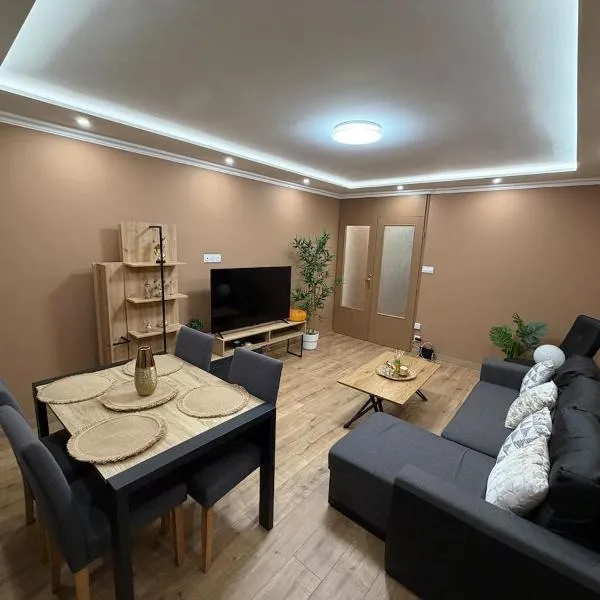 New apartment, close to highway, easy parking，位于索恩河畔沙隆的酒店