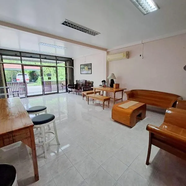 Padang Besar In front of Border Private room & Hostel，位于Sathani Padang Besa的酒店