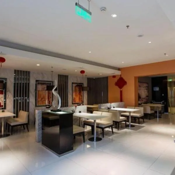 锦江之星上海虹桥枢纽天山西路酒店，位于安亭的酒店