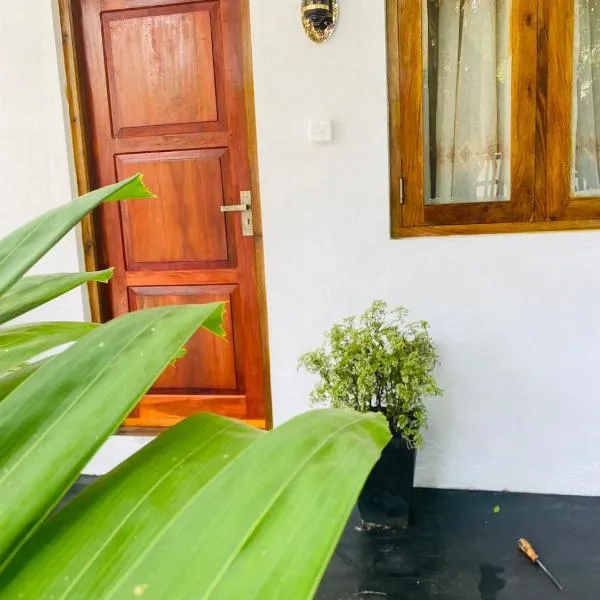 Kawi Holiday Home - Sea Breeze stay，位于Batigama的酒店