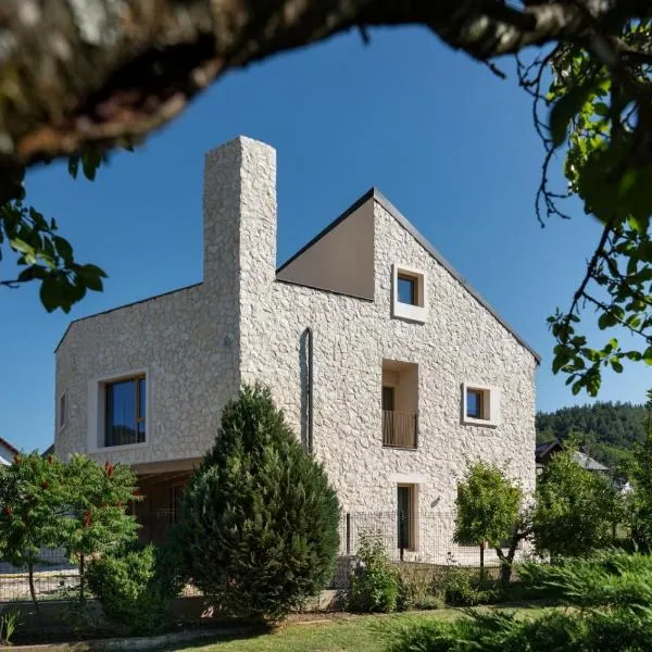 Stone Nest，位于克利默内什蒂的酒店