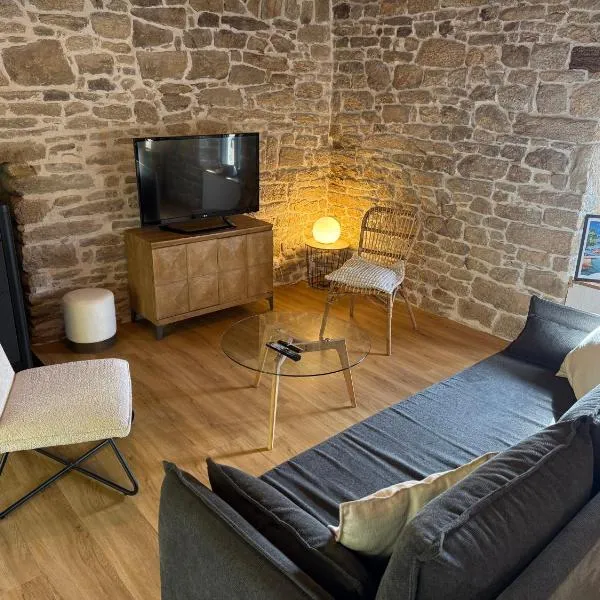 Nature break in a farmhouse near Vannes，位于Grand-Champ的酒店