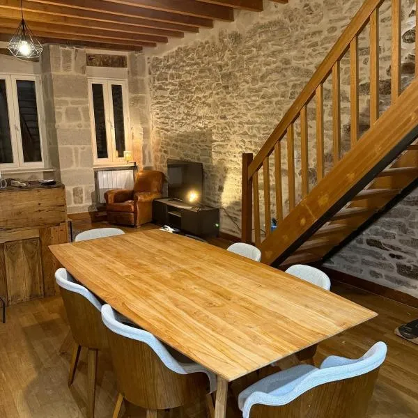 Duplex de charme Quimpérois Place Saint-Corentin，位于坎佩尔的酒店