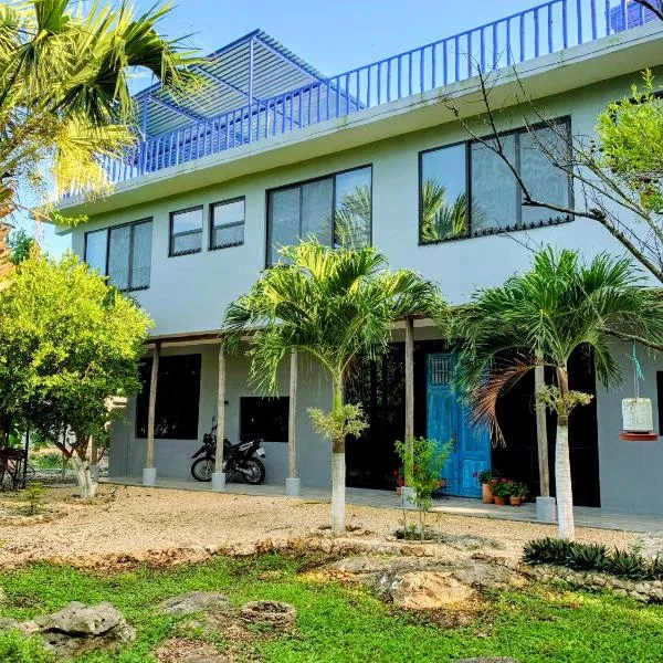 The Blue Eco Lodge，位于巴利亚多利德的酒店