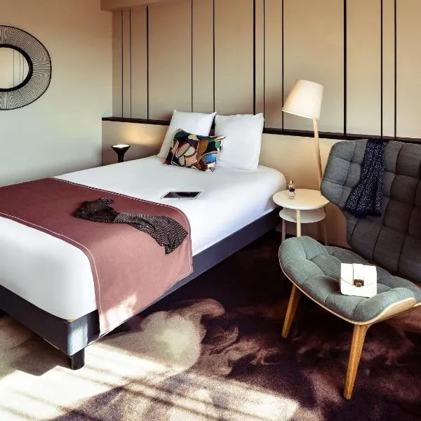 里昂热纳欧洲博览中心美居酒店，位于热纳的酒店