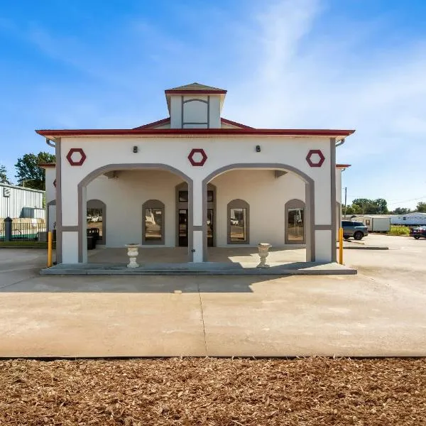 Red Roof Inn Muscle Shoals，位于马斯尔肖尔斯的酒店