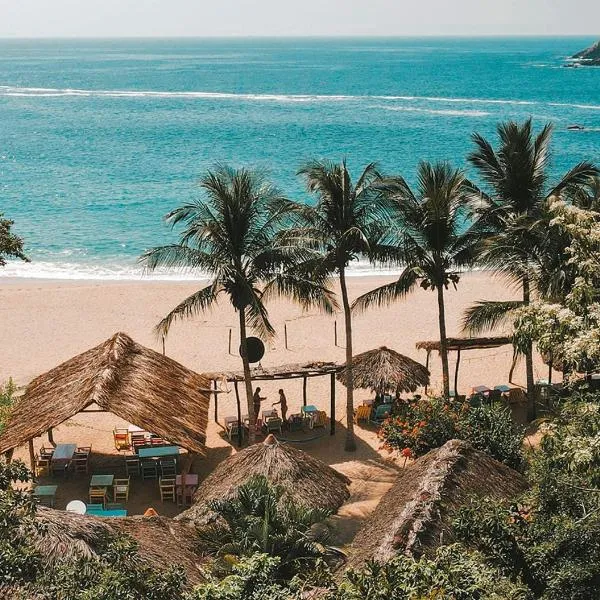 Hotel Bahía de la Luna，位于Arroyo Cruz的酒店