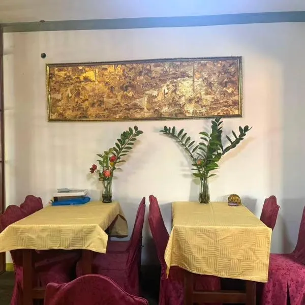 Huayun Primier Hotel，位于阿克拉的酒店