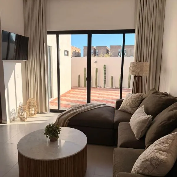 Modern beach house in San Carlos，位于圣卡洛斯的酒店