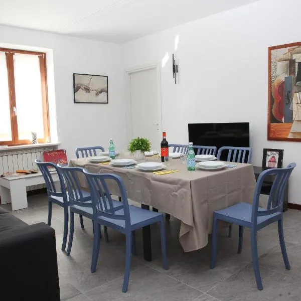 Nuovo trilocale in Centro Storico ad Abbiategrasso，位于阿比亚泰格拉索的酒店