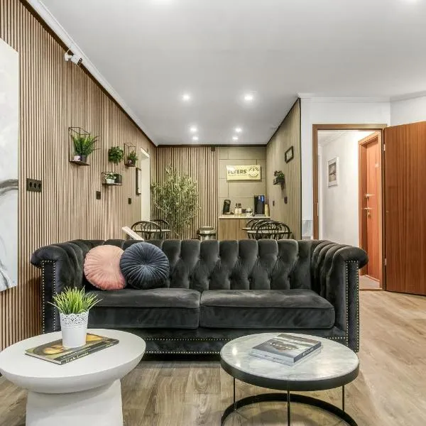 Flyers Airport Hotel，位于凯夫拉维克的酒店