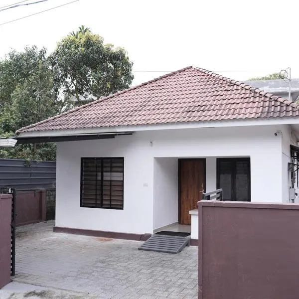 Serene Cottage - Home away from Home，位于维特利的酒店