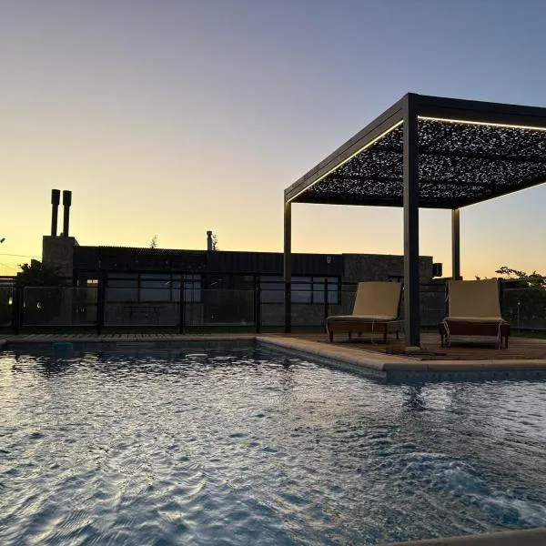 Quinta Los Pinos Paraná，位于巴拉那的酒店