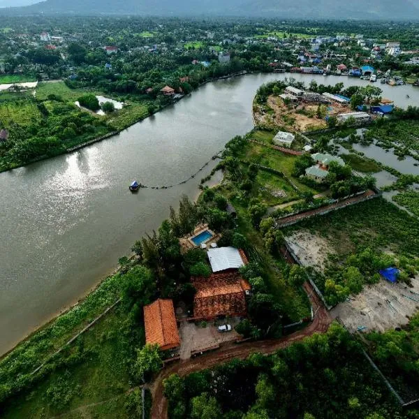 Sun & Roots Kampot Lodge，位于贡布的酒店