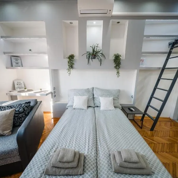 Széchenyi Apartman (III. Panorama) Miskolc belvárosában，位于米什科尔茨的酒店