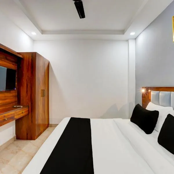 Townhouse Status By Sbg Near Anand Vihar Vaishali Metro Station，位于加济阿巴德的酒店