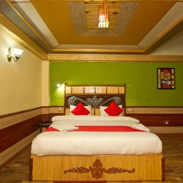 ishaan resorts，位于加姆布的酒店