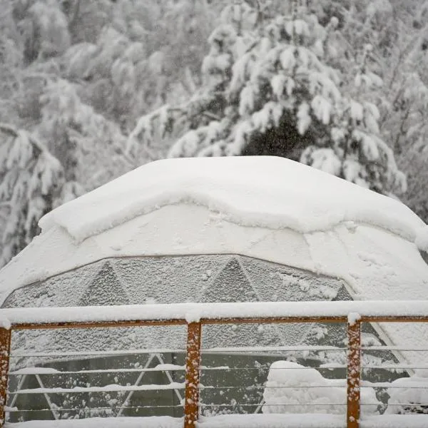 Zenzia Glamping，位于皮亚特拉-尼亚姆茨的酒店