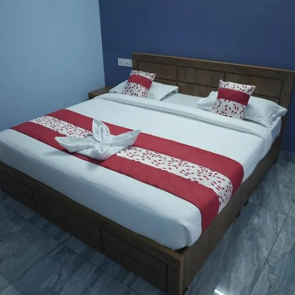 Hamai Grand Home Stay Rooms Wayanad，位于安巴拉瓦亚尔的酒店
