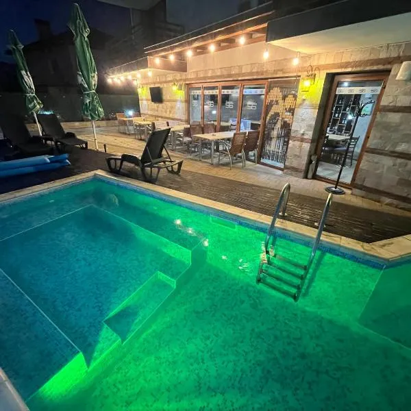 56矿藏旅馆，位于巴尼亚的酒店