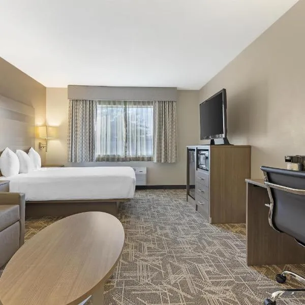 特凯特勒曼贝斯特韦斯酒店城市酒店及套房，位于Kettleman City的酒店