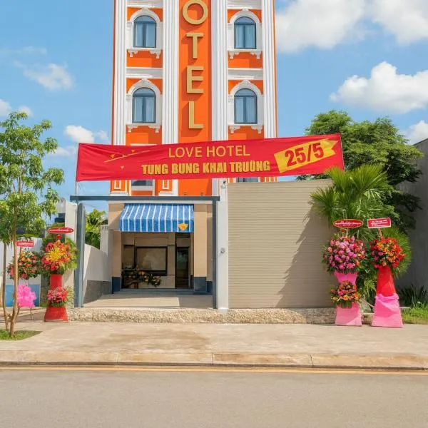 Love Hotel Hóc Môn，位于胡志明市的酒店