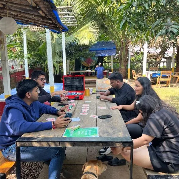 GREEN NEST HOSTEL - Anjuna , North Goa，位于阿伯来的酒店