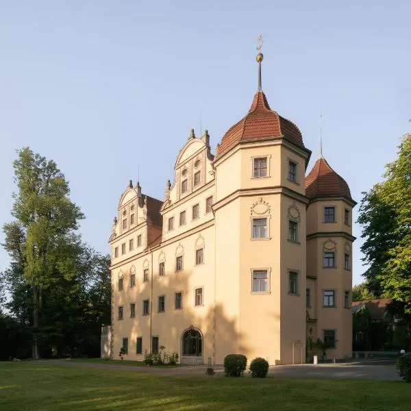 Schloßhotel Althörnitz Neubau，位于Hörnitz的酒店
