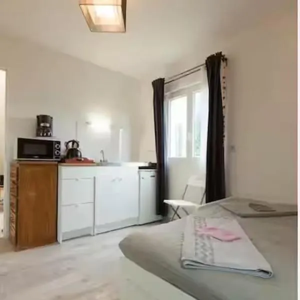 Refuge des voyageurs - Phenix，位于Plouédern的酒店