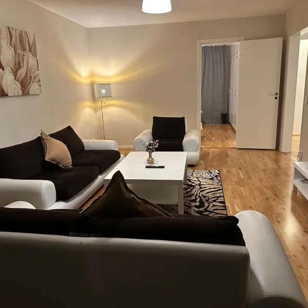 Noah longstay Kungsfågelgatan，位于韦斯特罗斯的酒店