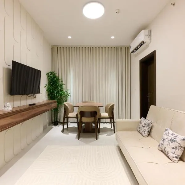 Khorfakan by the Living，位于豪尔费坎的酒店