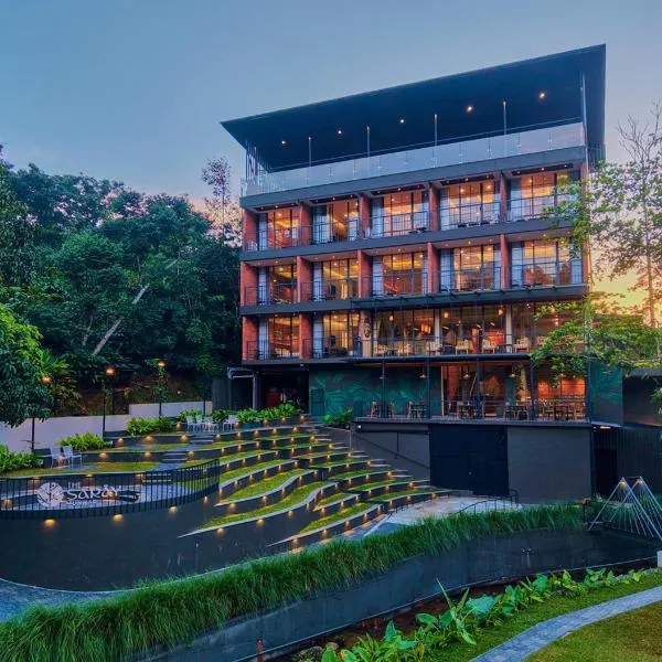 The Saray Munnar Luxury Resort with Pool by VOYE HOMES，位于蒙纳的酒店