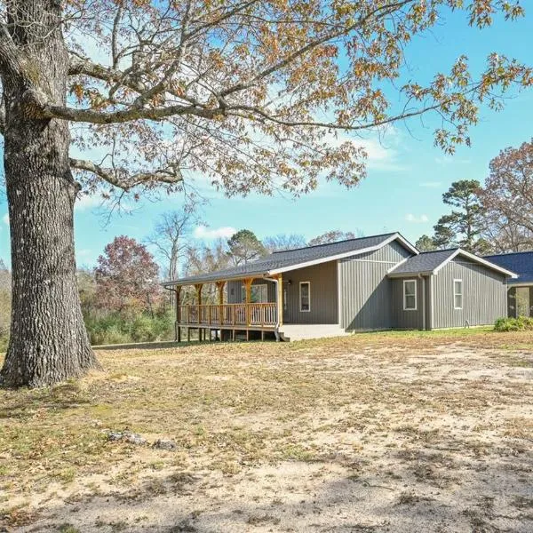 Three Oaks，位于Mena的酒店