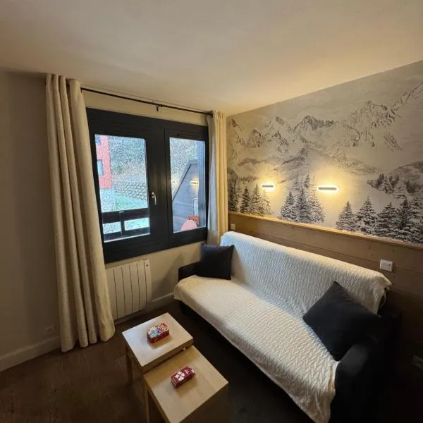 Studio cosy Plagne 1800 - 4pers - Piscine chauffée - Outdoor，位于La Plagne Tarentaise的酒店