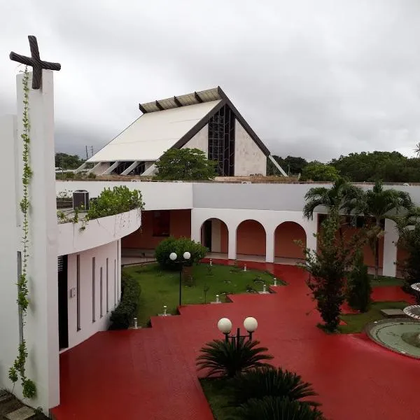 São João Paulo II - Casa de Retiro，位于阿奎拉兹的酒店