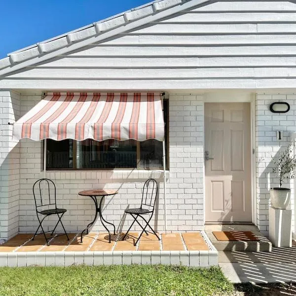 Casa Al Mare- family and pet friendly, close to everything，位于黄金海岸的酒店