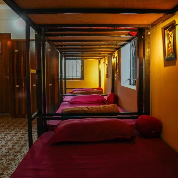 Hunggama Hostel Cafe - By SK，位于安君纳的酒店