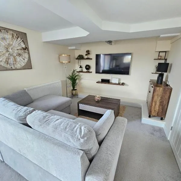 Pancinos Guest House Newmarket High Street，位于纽马基特的酒店