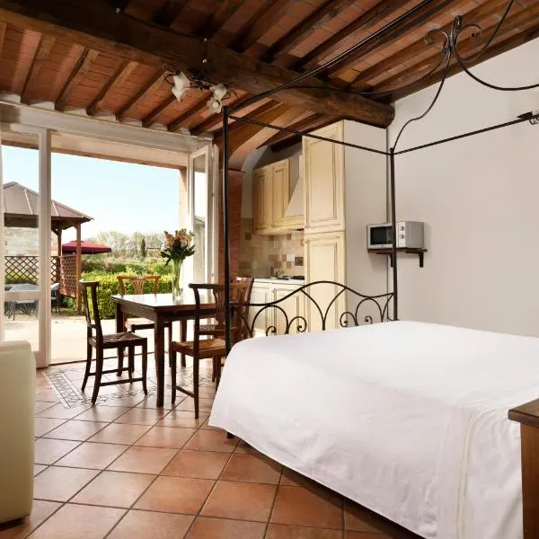 Hotiday Relais Costa degli Etruschi，位于瓦达的酒店