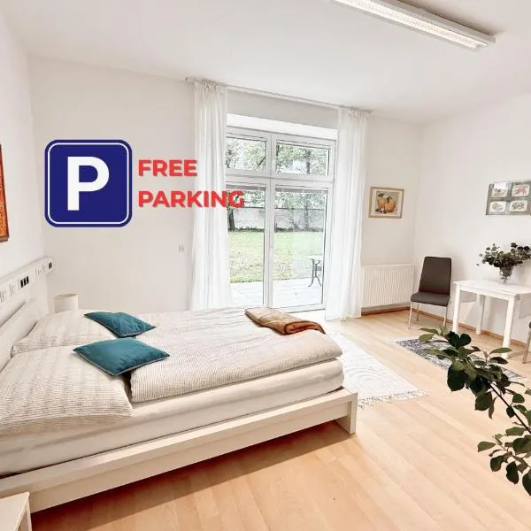 Giardino Airport Apartment with garden，位于施韦夏特的酒店