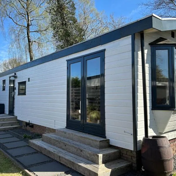 Chalet Bambi，位于皮滕的酒店