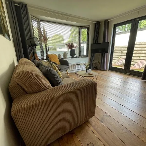 Chalet Bambi，位于皮滕的酒店