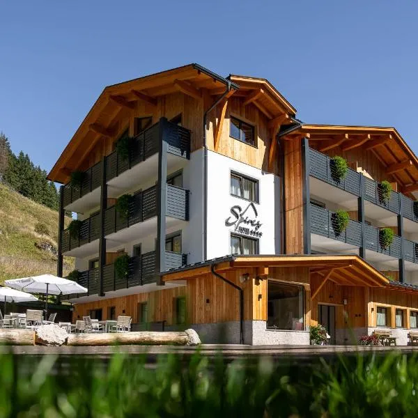 Spires Hotel，位于卡纳泽伊的酒店