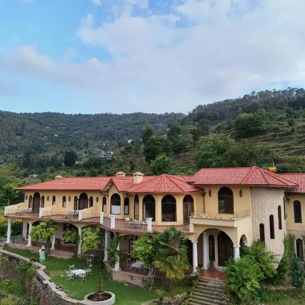 The Orchard at Peora Estates，位于穆克缇斯瓦的酒店