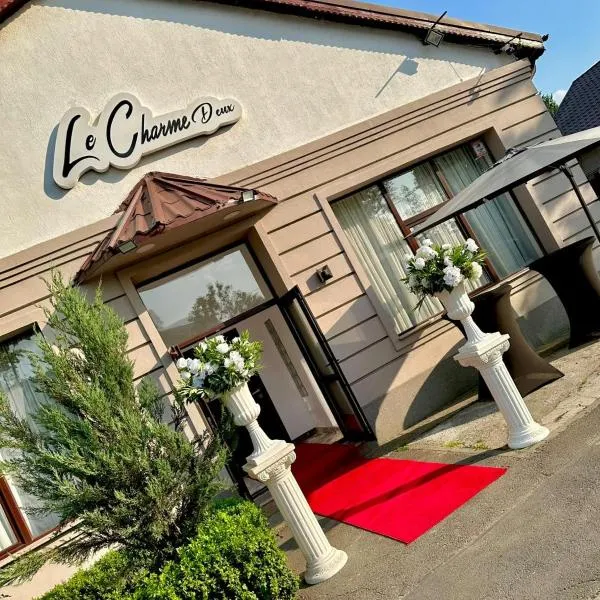 Le Charme Hostel，位于布加勒斯特的酒店