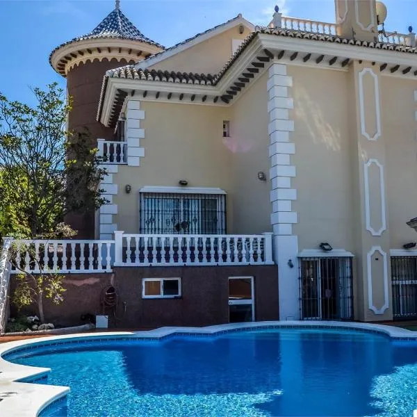 CASABA - Boutique - Torre del Mar，位于托雷德尔马尔的酒店