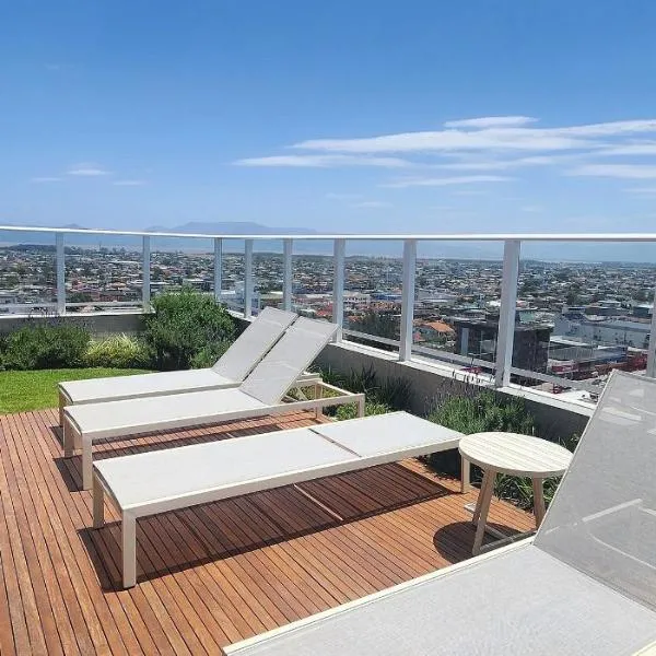 Apê do Sonho com Rooftop Piscina Vista Serra e Mar，位于卡庞达卡诺阿的酒店