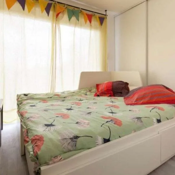 Refuge des voyageurs - chambre suite et cuisine en rdc，位于Plouédern的酒店