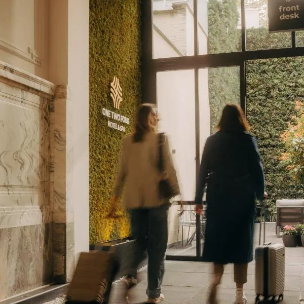 ONE TWO FOUR - Hotel & Spa，位于根特的酒店